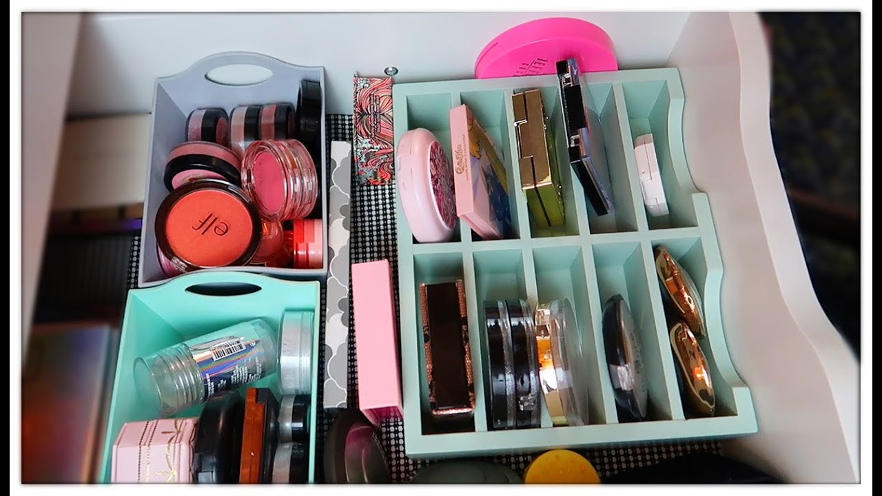 BIG Blush, Bronzer, Contour & Highlighter Declutter || Declutter Week December 2020