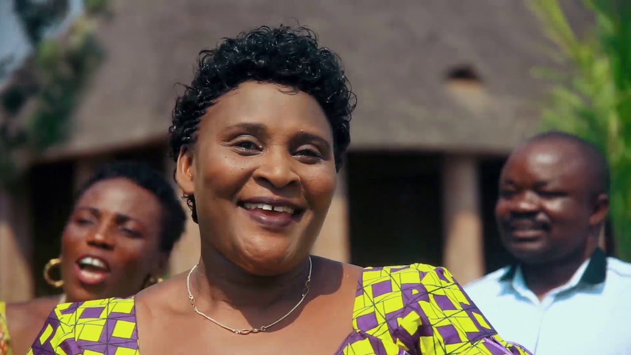 Imana ibarira mose