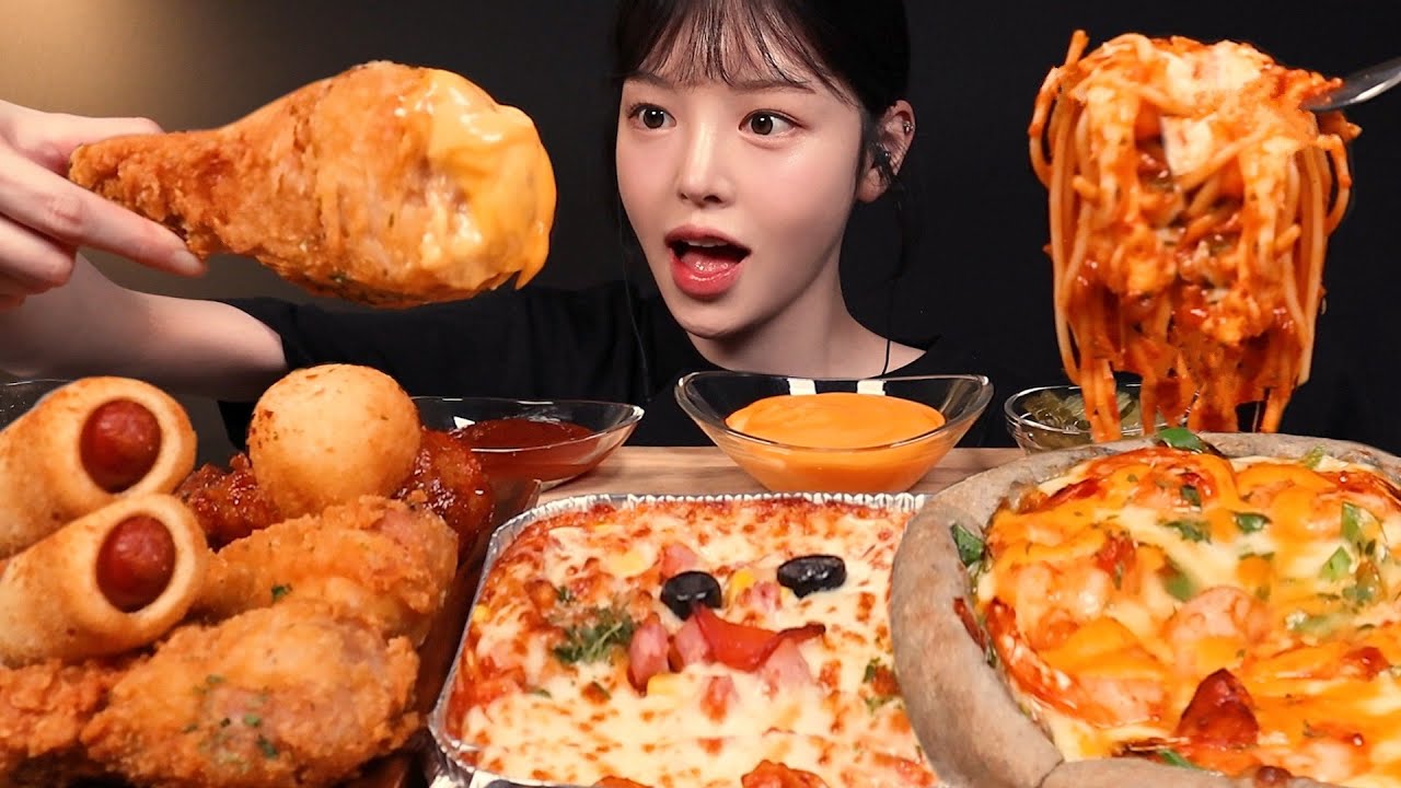 SUB)치즈가득 피자에 후라이드 통다리치킨 치즈볼 양념치킨 핫도그 먹방!🍕🍗치즈오븐 스파게티까지 피자 치킨 양식 꿀조합 리얼사운드 Pizza Chicken Mukbang Asmr