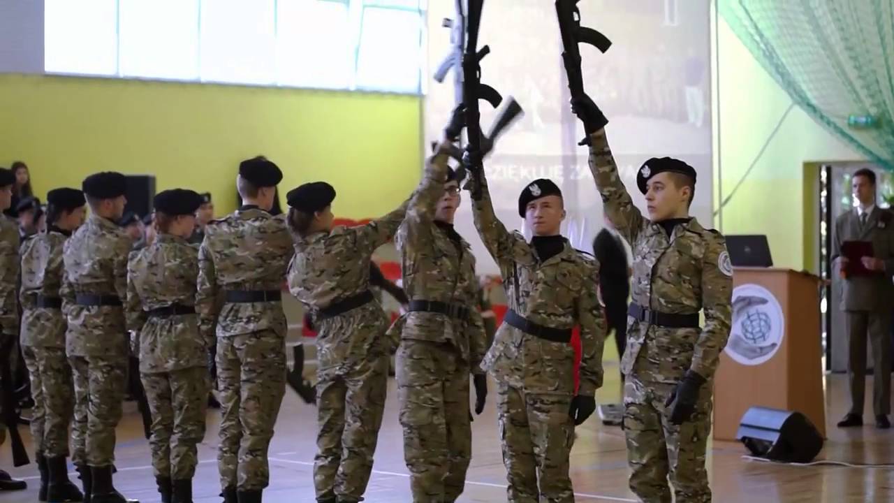 Film reklamowy klasy o profilu wojskowo &ndash; sportowym ZSOiZ w Ciechanowcu