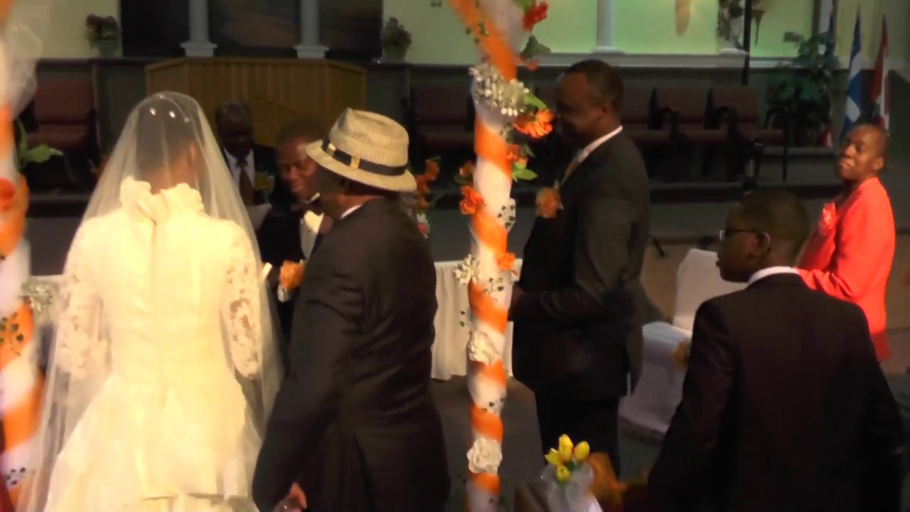 CÉRÉMONIE DU MARIAGE ENTRE LA SŒUR REBECCA ET LE FRÈRE JULES