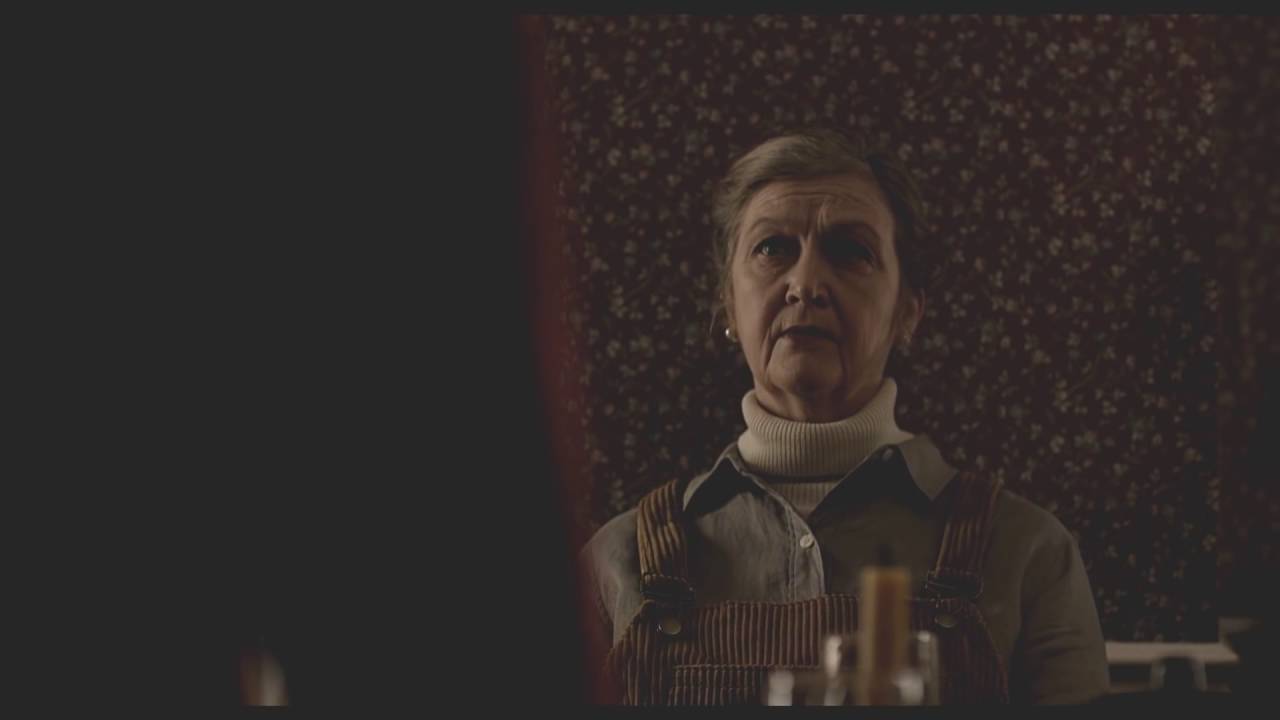 La Enviada de Mal - Tr&aacute;iler Oficial