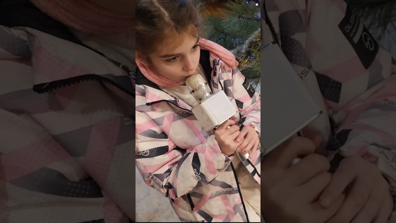Ребёнок делает АСМР гениально