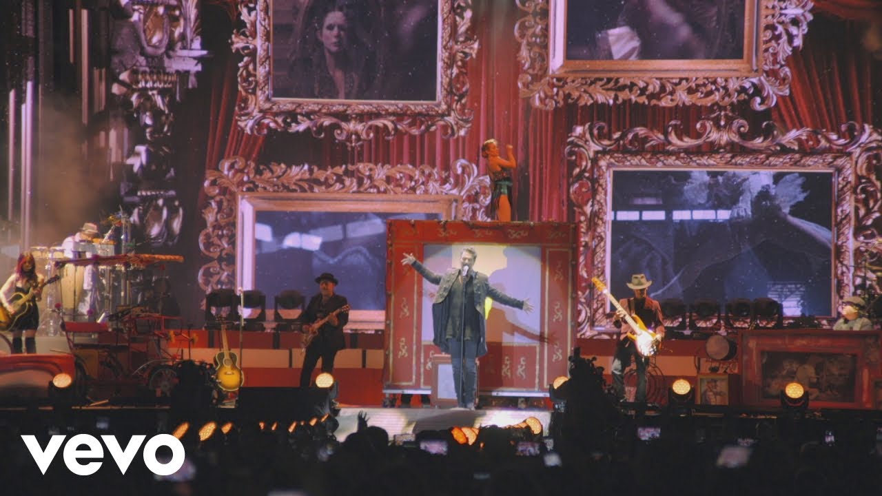 Ricardo Arjona - Acompáñame a Estar Solo (Circo Soledad En Vivo)