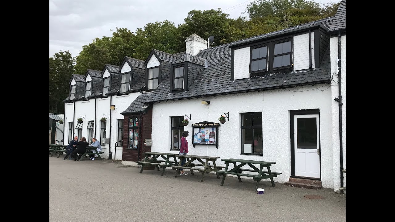 100 Great Scottish Pubs   The Applecross Inn
