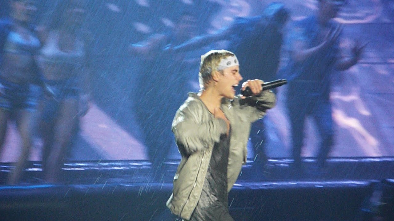 Sorry by Justin Bieber (live)