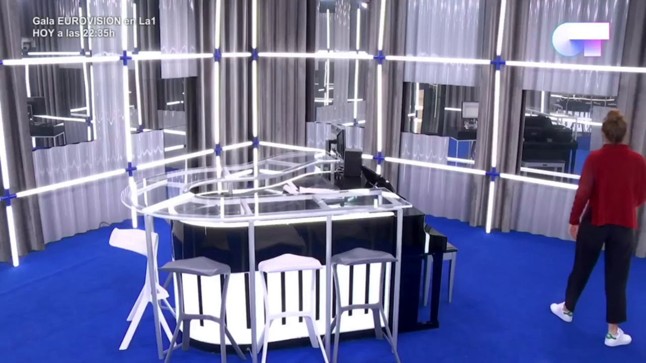 Amaia canta “Estando contigo”