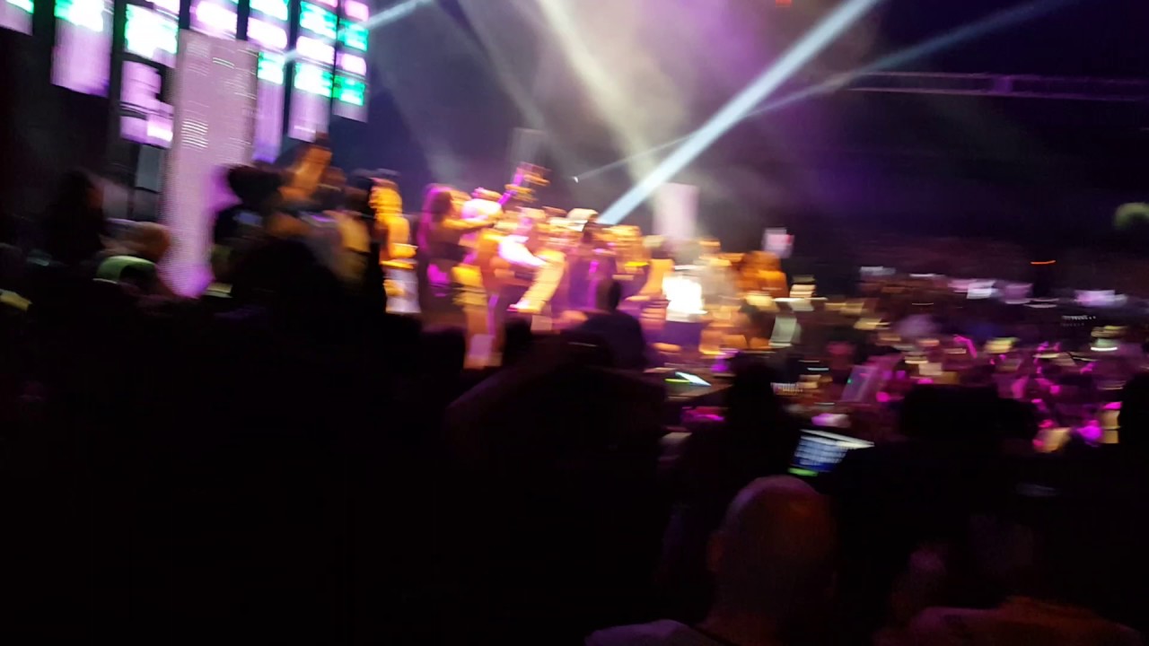 Carnage Live at Ravealation! (Very short clip)