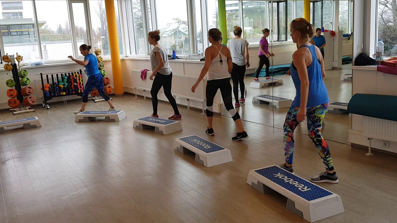 New Step Dance Aerobics Choreo im Kreis mit Daniel Bata 1752