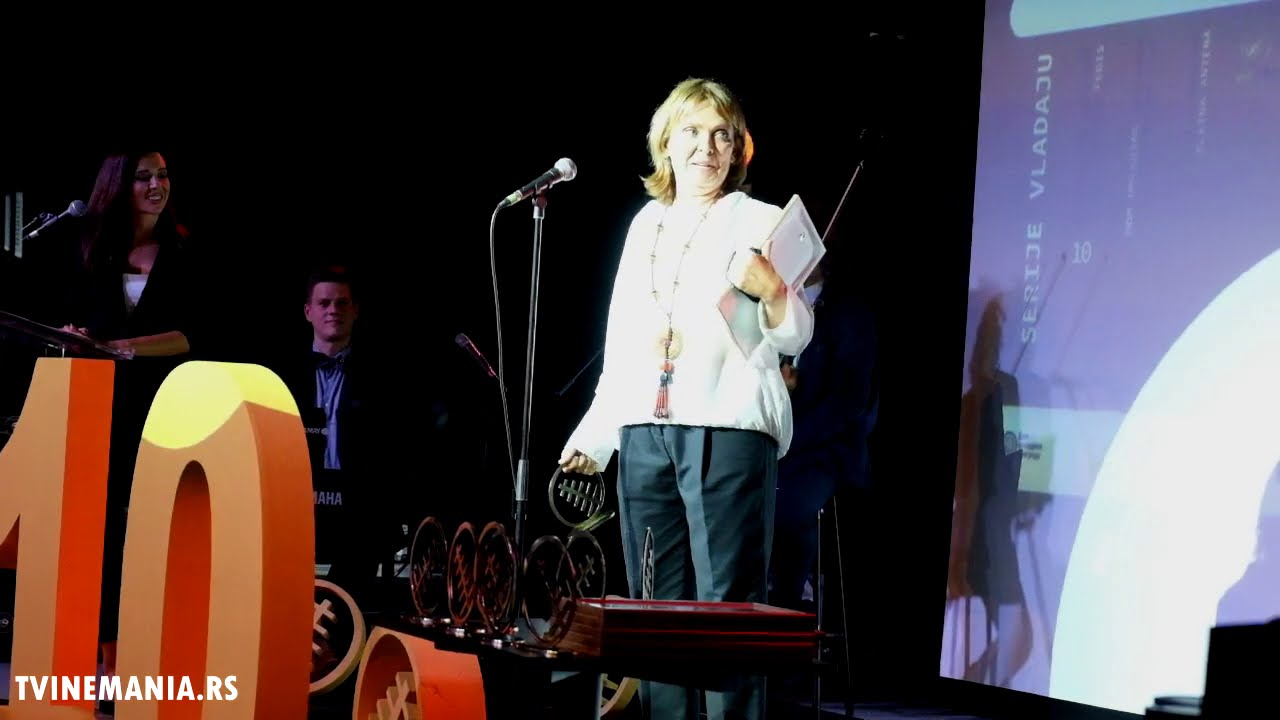 Vesna Trivalić: Dirljiv govor na 10. FEDIS festivalu (Senke nad Balkanom) | TVINEMANIA