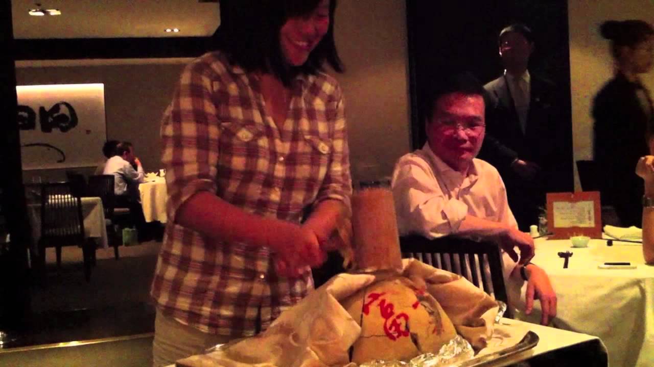 Vlog#2 (Colin is in Taiwan, dirt wrapped chicken, punch your faces)