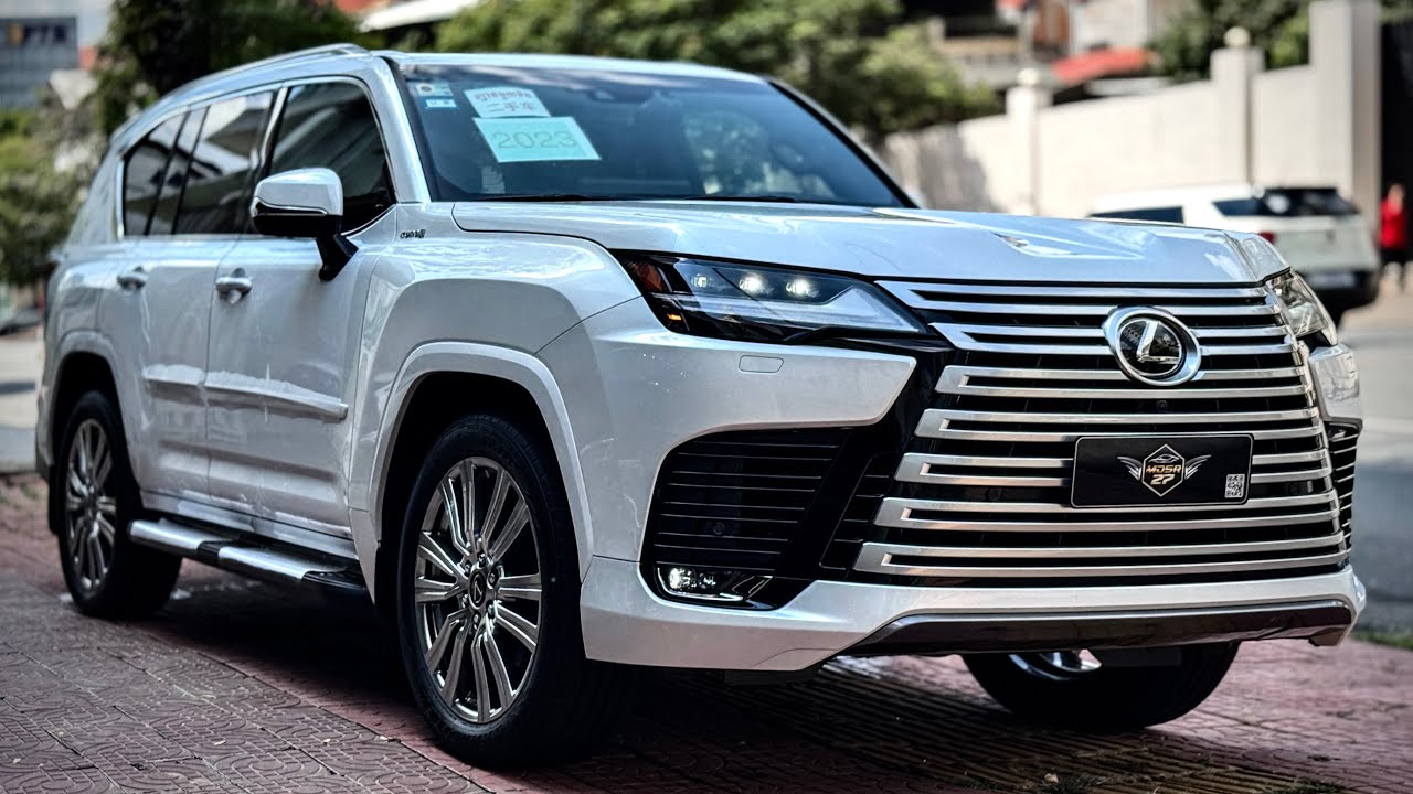 2025 Lexus LX 600 KURO Ultra SUV Luxury Off-Road Adventure Review