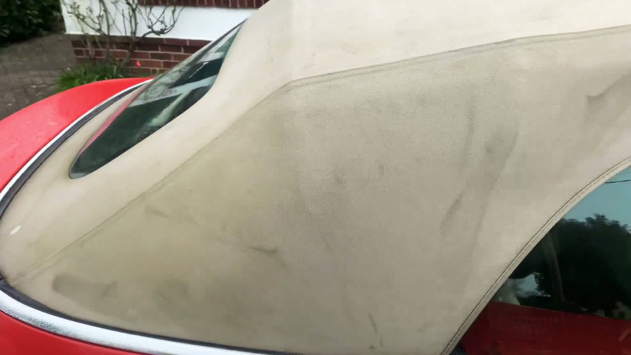 Volkswagen beetle (convertible roof)deep clean and full valet