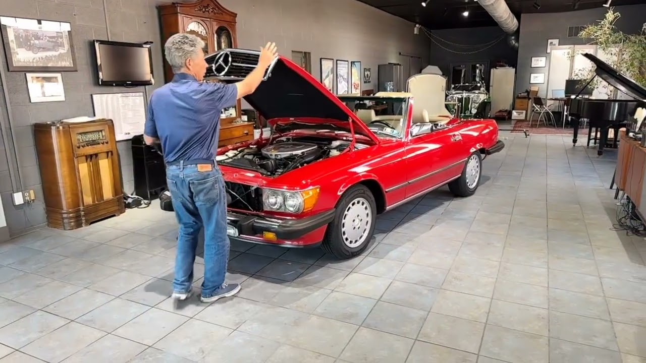 Mercedes-Benz 560SL 1988 года — осмотр