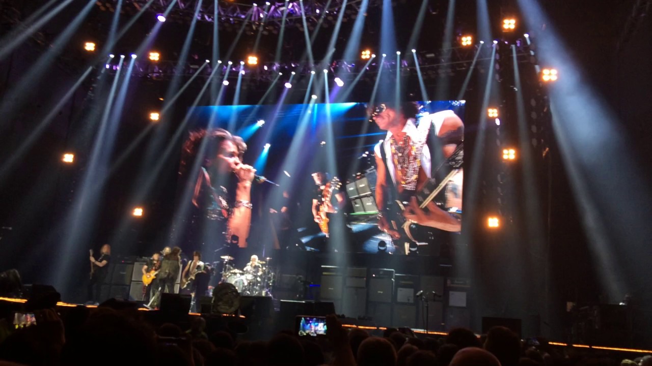 'Dream On' & 'Walk This Way' - Aerosmith - Live Encore @ Lisboa  26-Jun-17 [HD Audio]