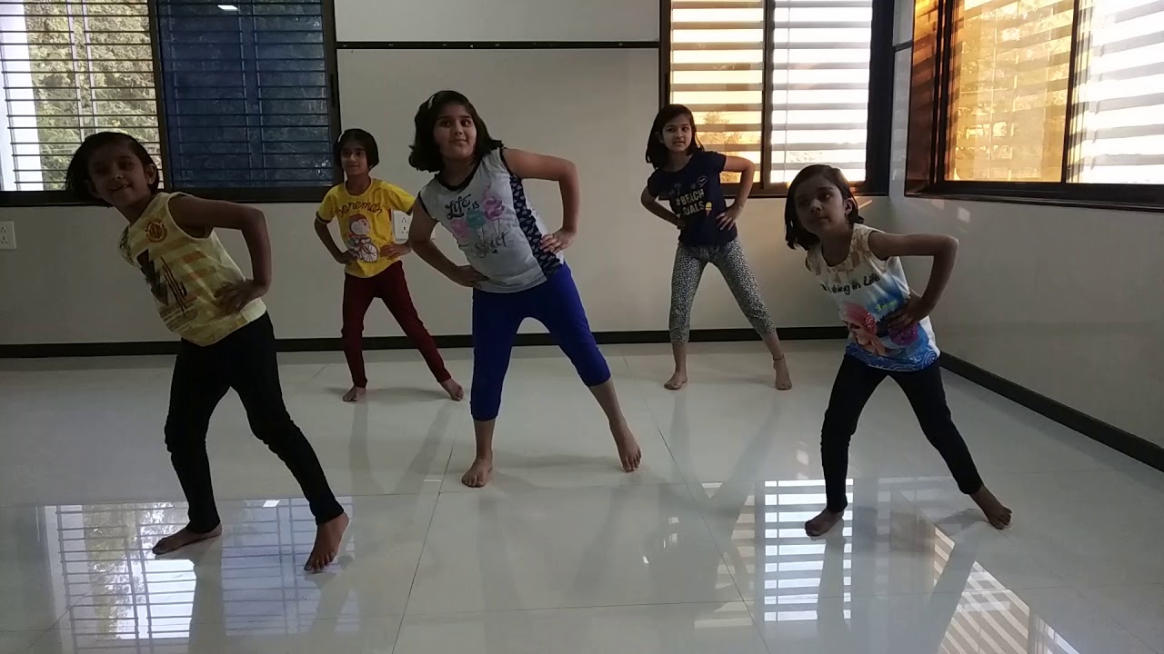 Radha Teri chunari dance with Beat Buster's dance academy