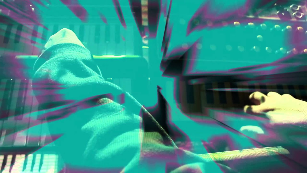 Material Action - Sexify (Shake It Version)