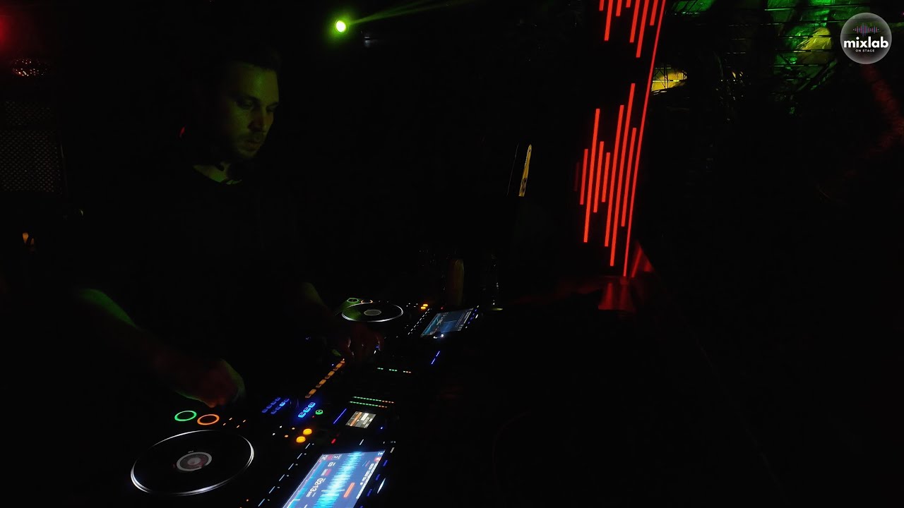 Mixlab TV | On Stage 001: Mert Zeybekci @ Kastel,Istanbul