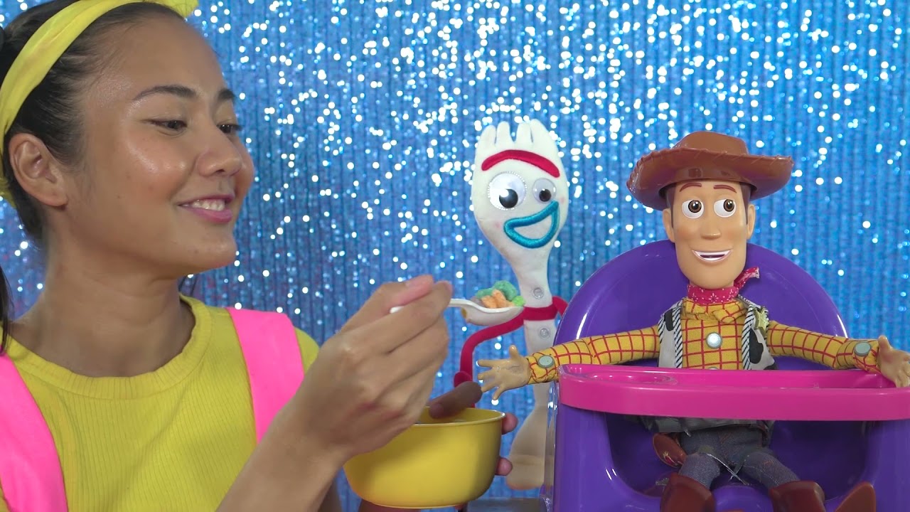 Ellie Sparkles and the TOY STORY 4 VILLAINS | Cartoons for Kids