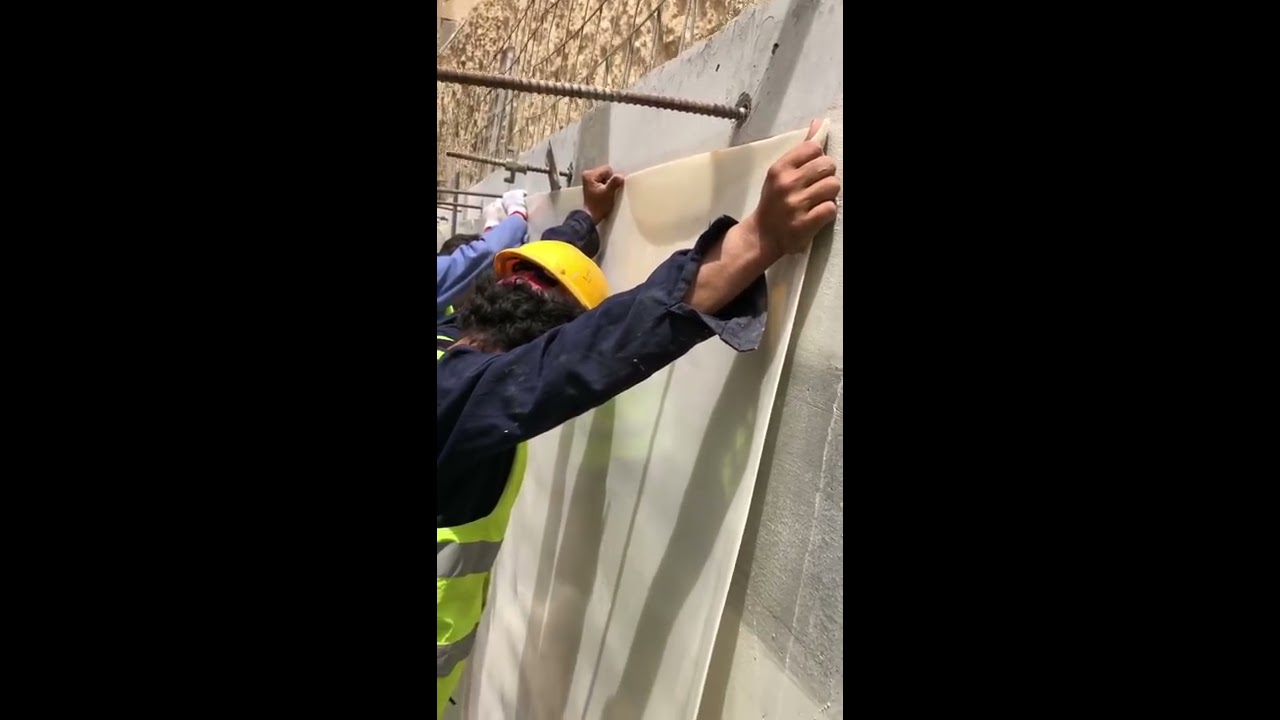 عزل PVC للخزان الارضي و القبو و السطح  ، مقارنة مع لفائف البيتومين