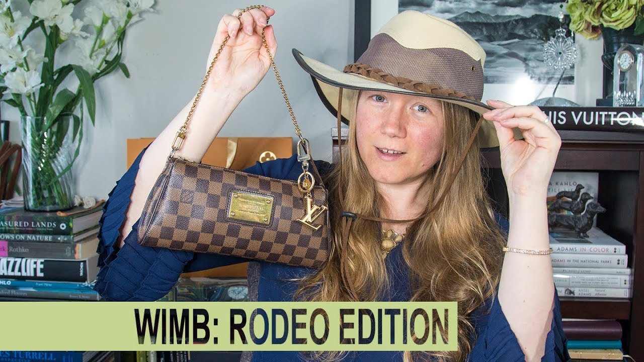 How I pack my Louis Vuitton EVA CLUTCH || What's in My Bag || Autumn Beckman