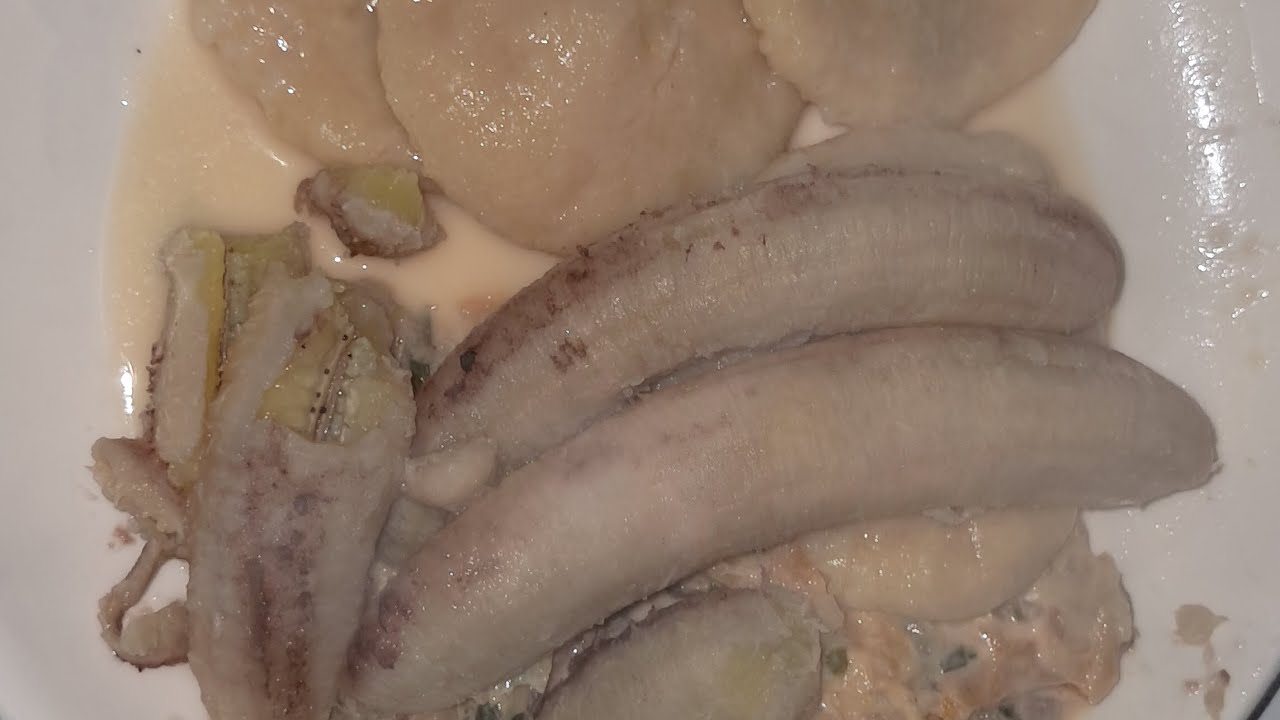 Dumping and Saltfish with Green Fig
