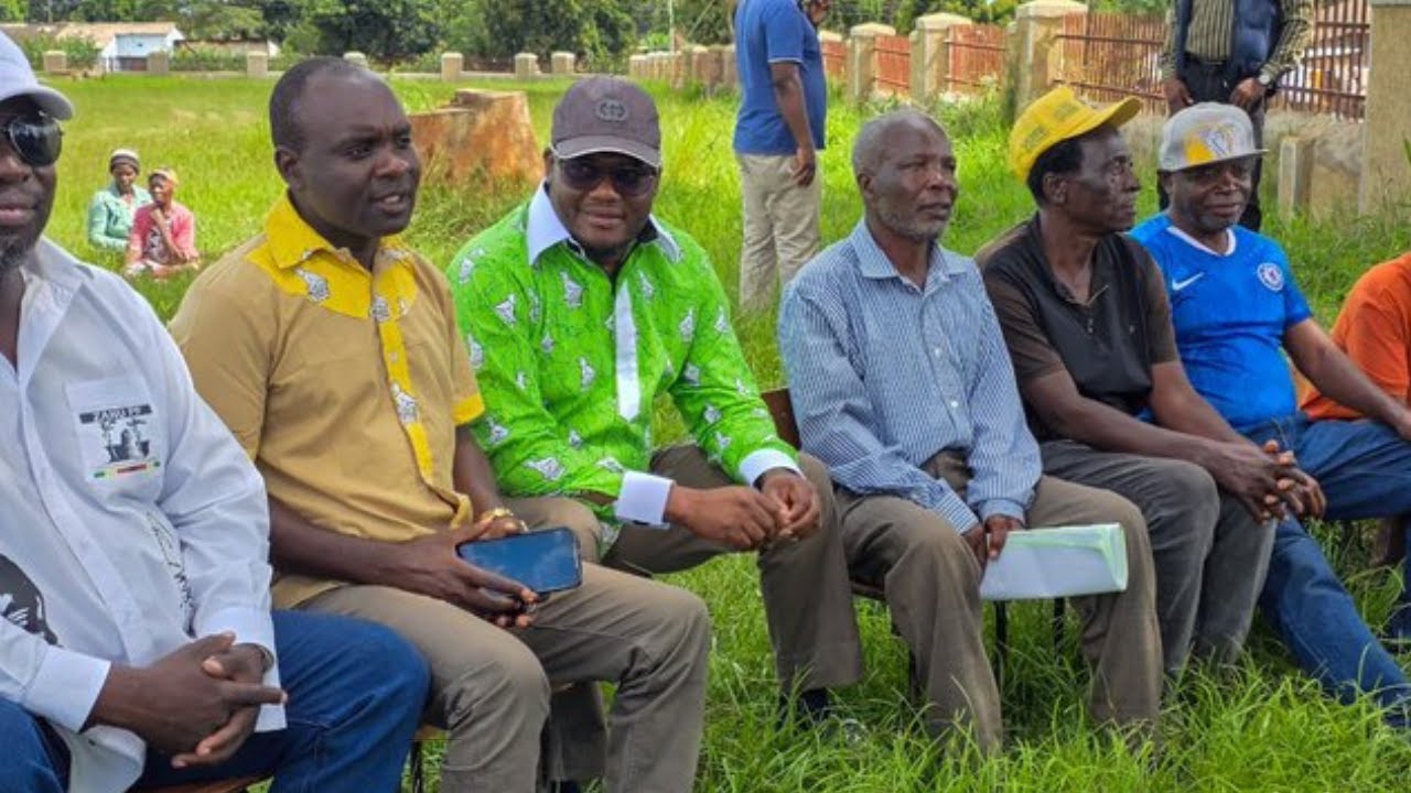 TUNGWARARA SEEN AT ZANU PF CELL MEETING, CONTRARY TO REPORTS, HE HAD FLED THE COUNTRY