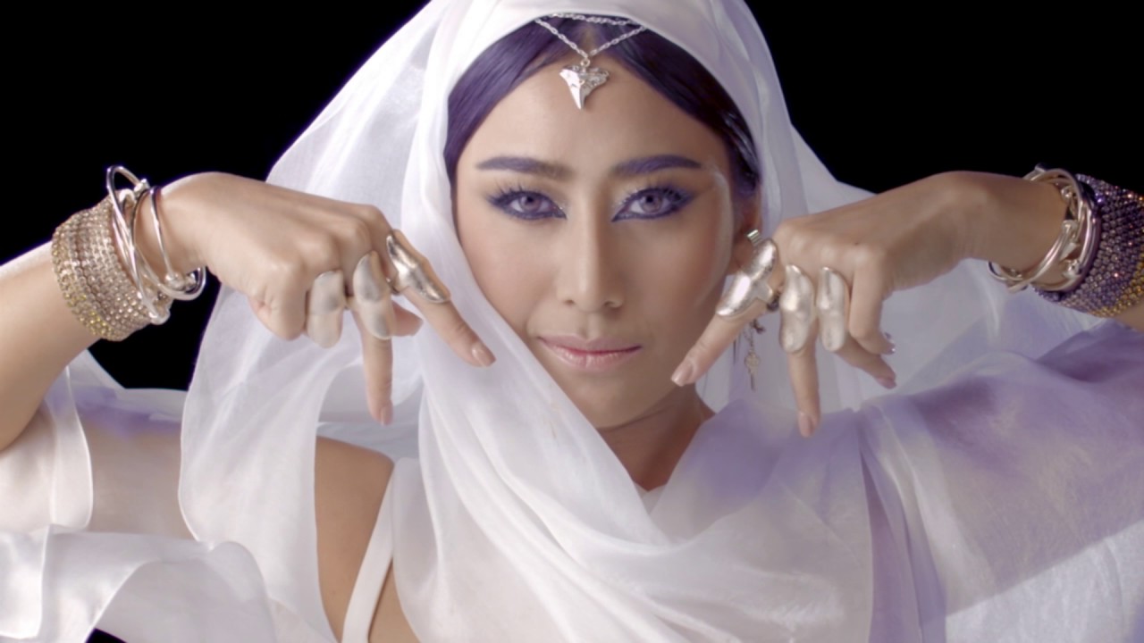 Ann Mitchai - Live My Life My Way