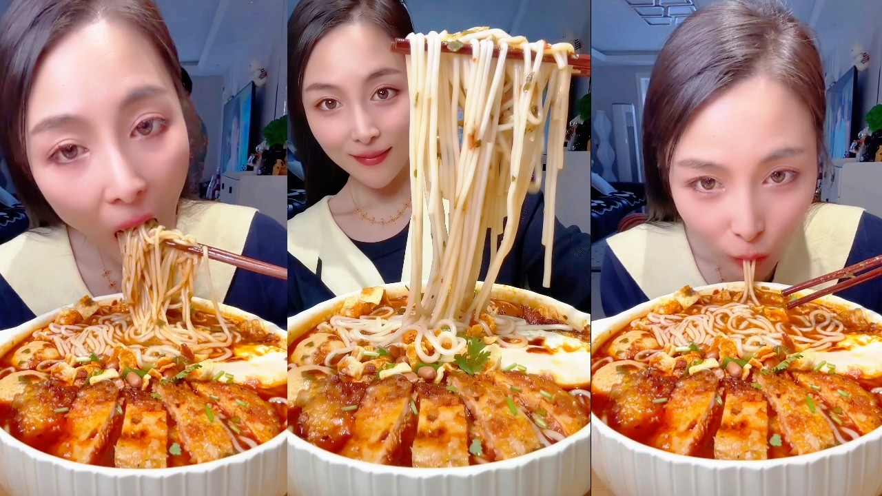 🍜😱 Trying the SOUREST, SPICIEST rice noodles ever! Pickled pepper broth — ONE BITE TO HEAVEN! 🔥😇
