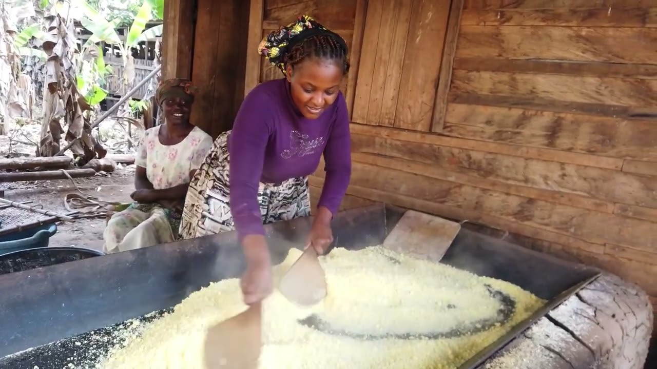 Bamenda vlog| Authentic Cameroon Lifestyle | How we make garri in the village