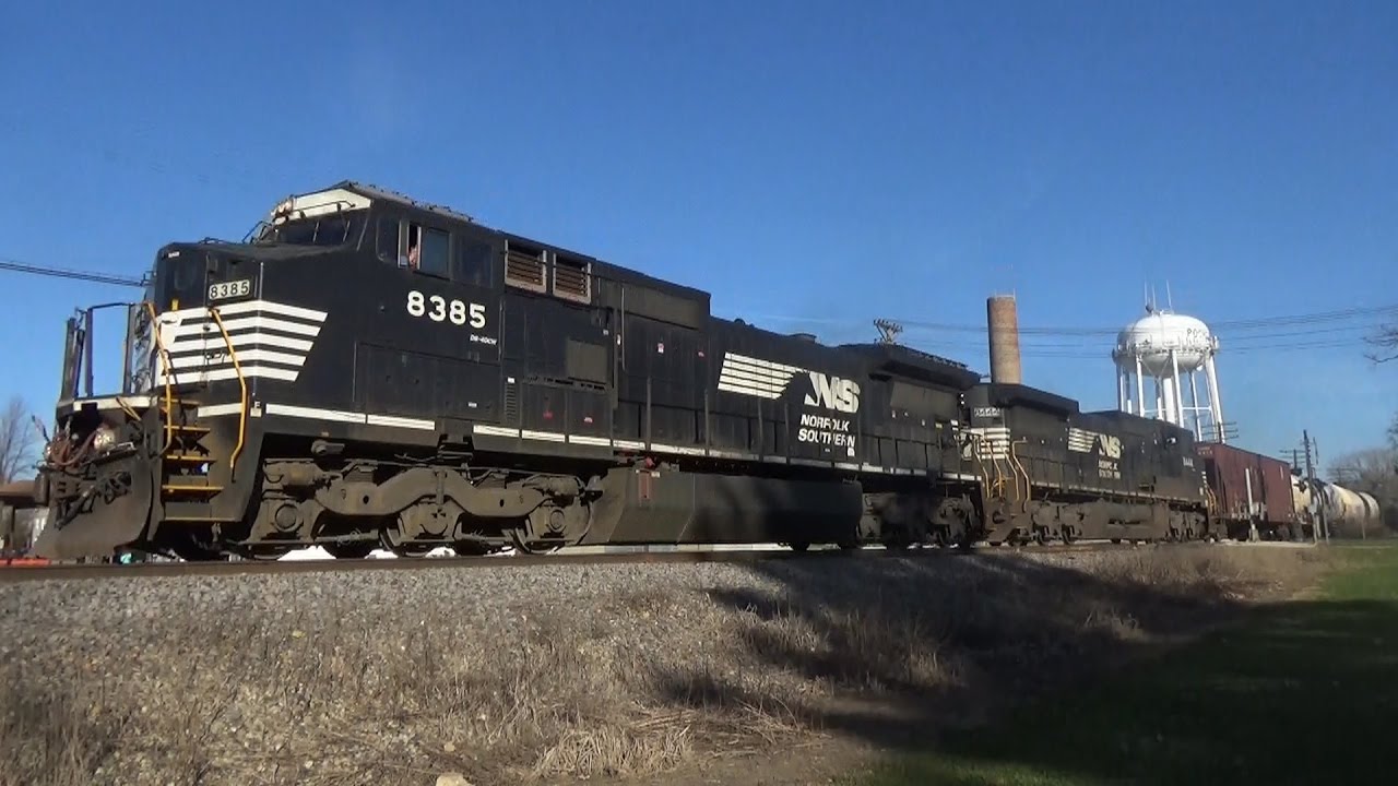 Railfanning Rochelle, IL 11 12 Feat  T4s, NS, and CSX power!!!