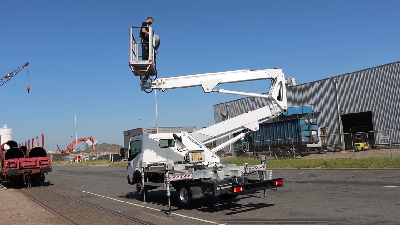 JR85 Renault Multitel MX210; year 2016