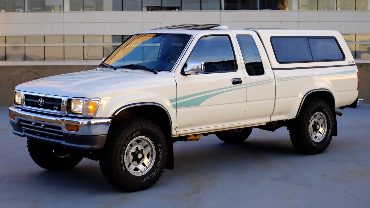 1994 Toyota Pickup SR5 XtraCab V6 4x4 5-Speed Walk-around 