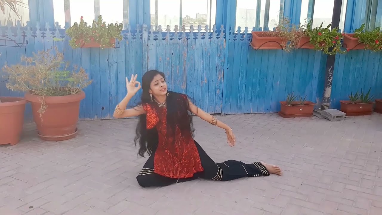 MERE DHOLNA SUN | Semiclassical dance | Adya Suresh