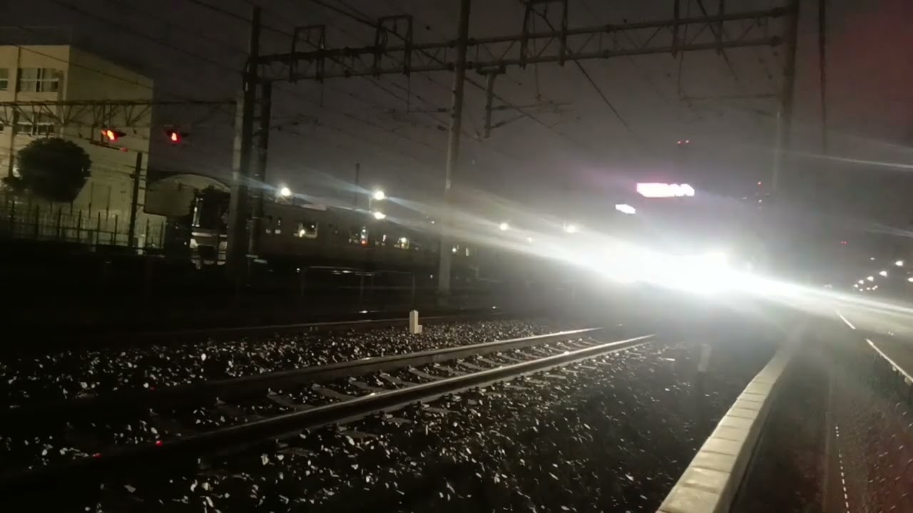 東急2020系  2150編成  SDGsトレイン  16K  急行 長津田行き（押上から先は各駅停車）と東京メトロ13000系   普通  草加行きのすれ違い