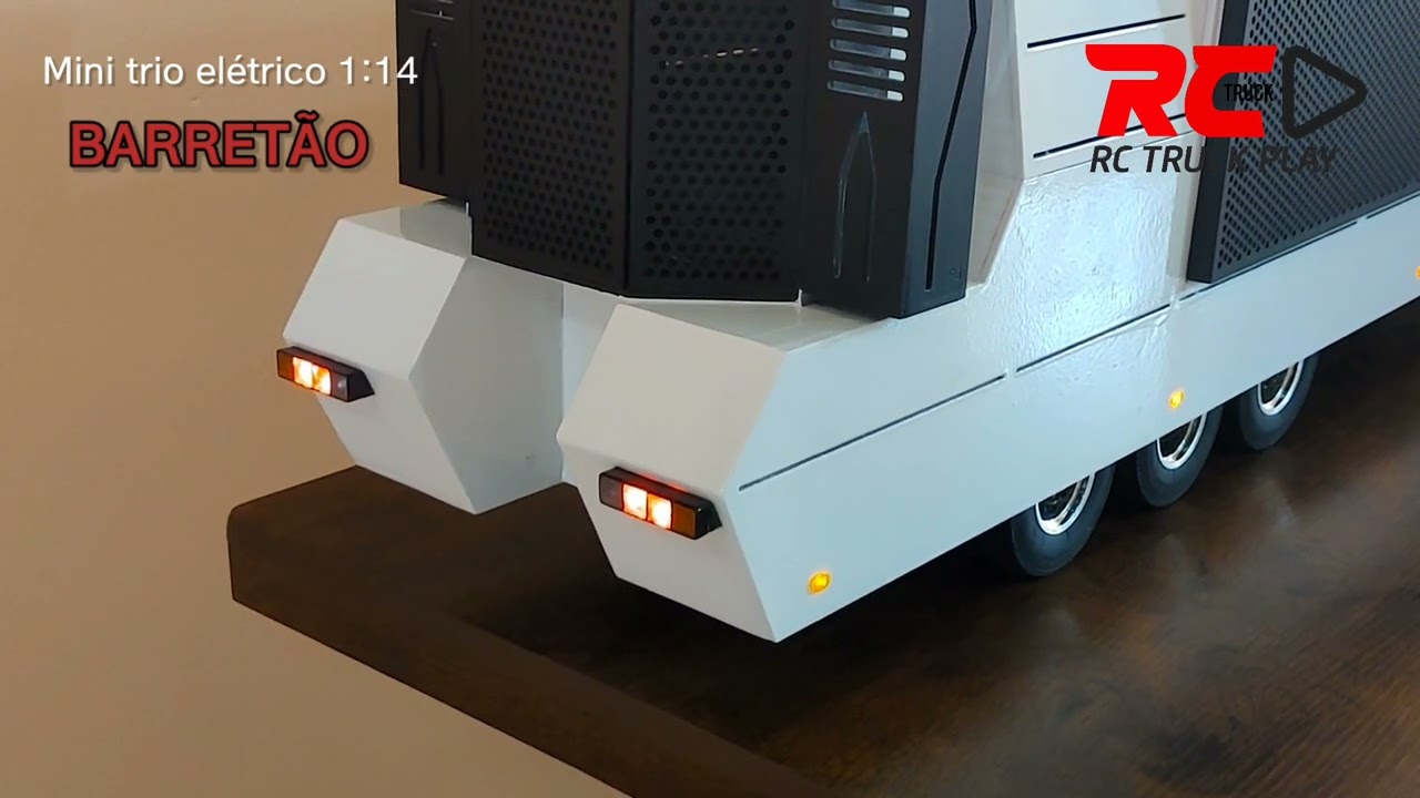 COMO FICOU A INSTALAÇÃO DAS LUZER DE POSIÇÃO. DO MINI TRIO ELÉTRICO BARRETÃO