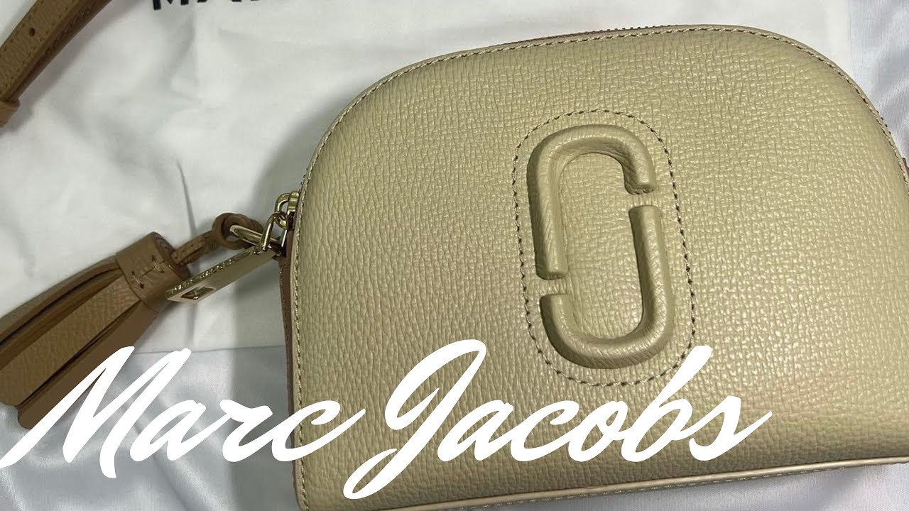 Marc Jacobs Shutter Crossbody Bag in Pebble 2022