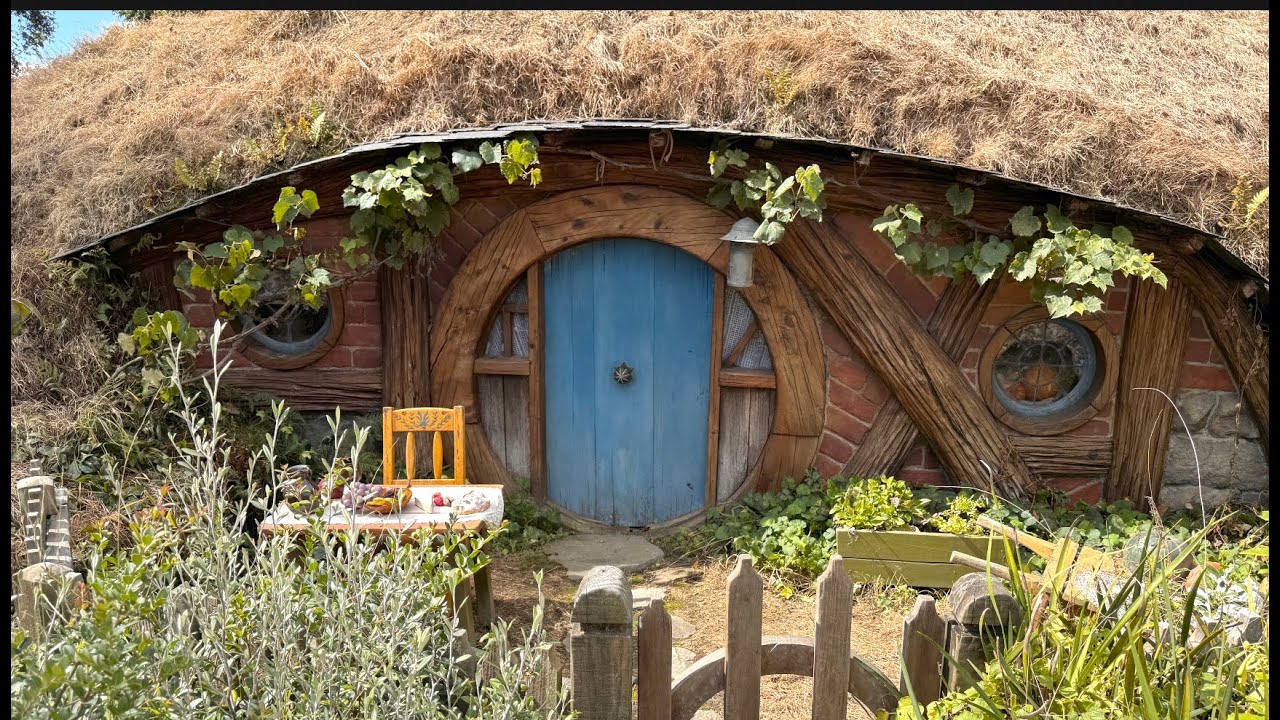 Hobbiton Tour New Zealand
