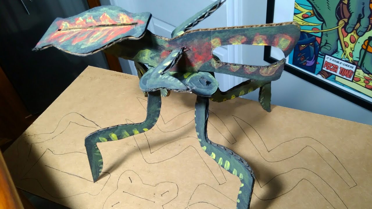 Custom Starship Troopers Arachnid Bug made from Cardboard - DIY