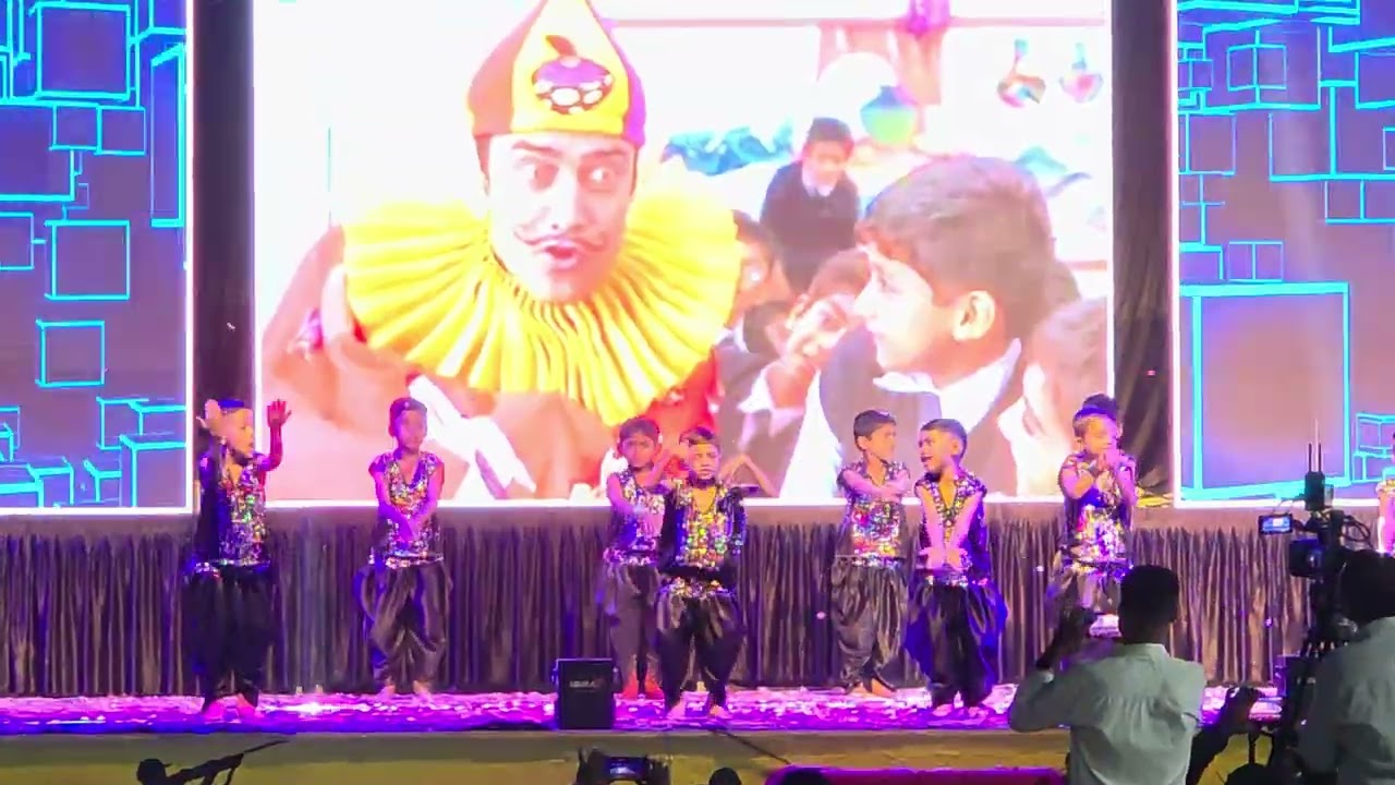 Little Kids Remix Dance Performance | Cute & Energetic Stage Show 💃🕺