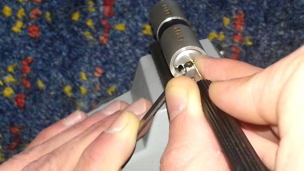 Lockpicking TESA TX80