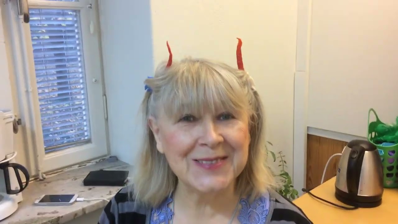 Ох, и вкусная дынька в парнике выросла👍        