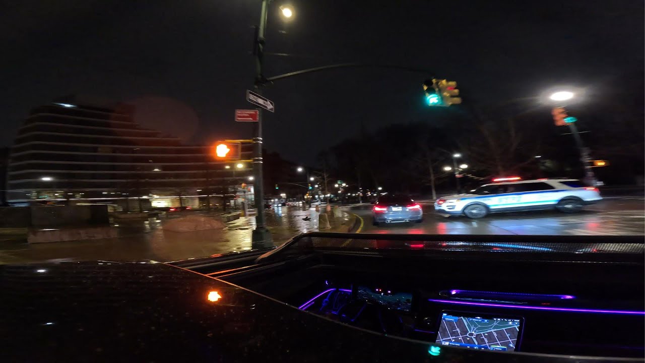 *UNRELEASED* SQUEEZE BUGGIN AT COLUMBUS CIRCLE
