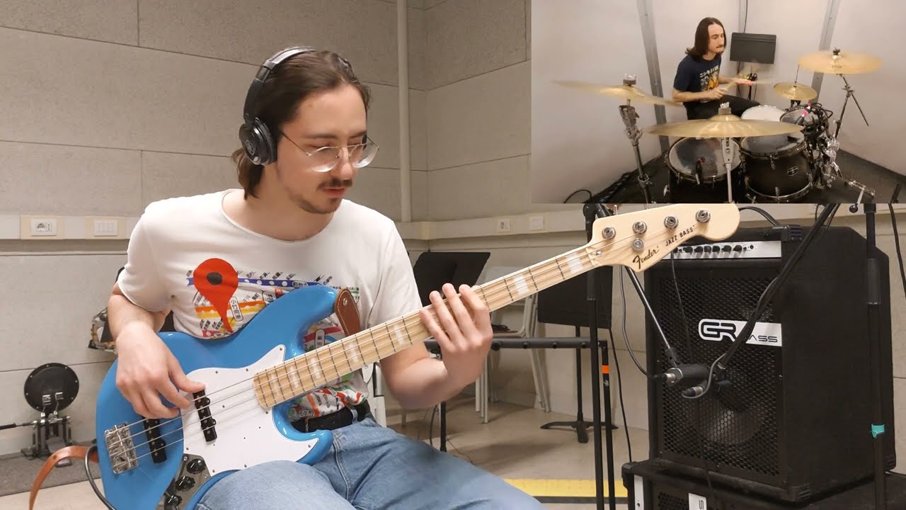 F L Y - Spectrum スペクトラム (Bass cover) w/@Stfn187 on drums