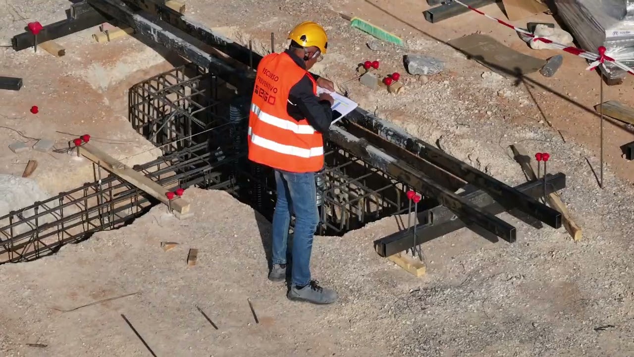 Dron sobrevolando la futura nave de Alaquas A (Valencia). Abril 2024