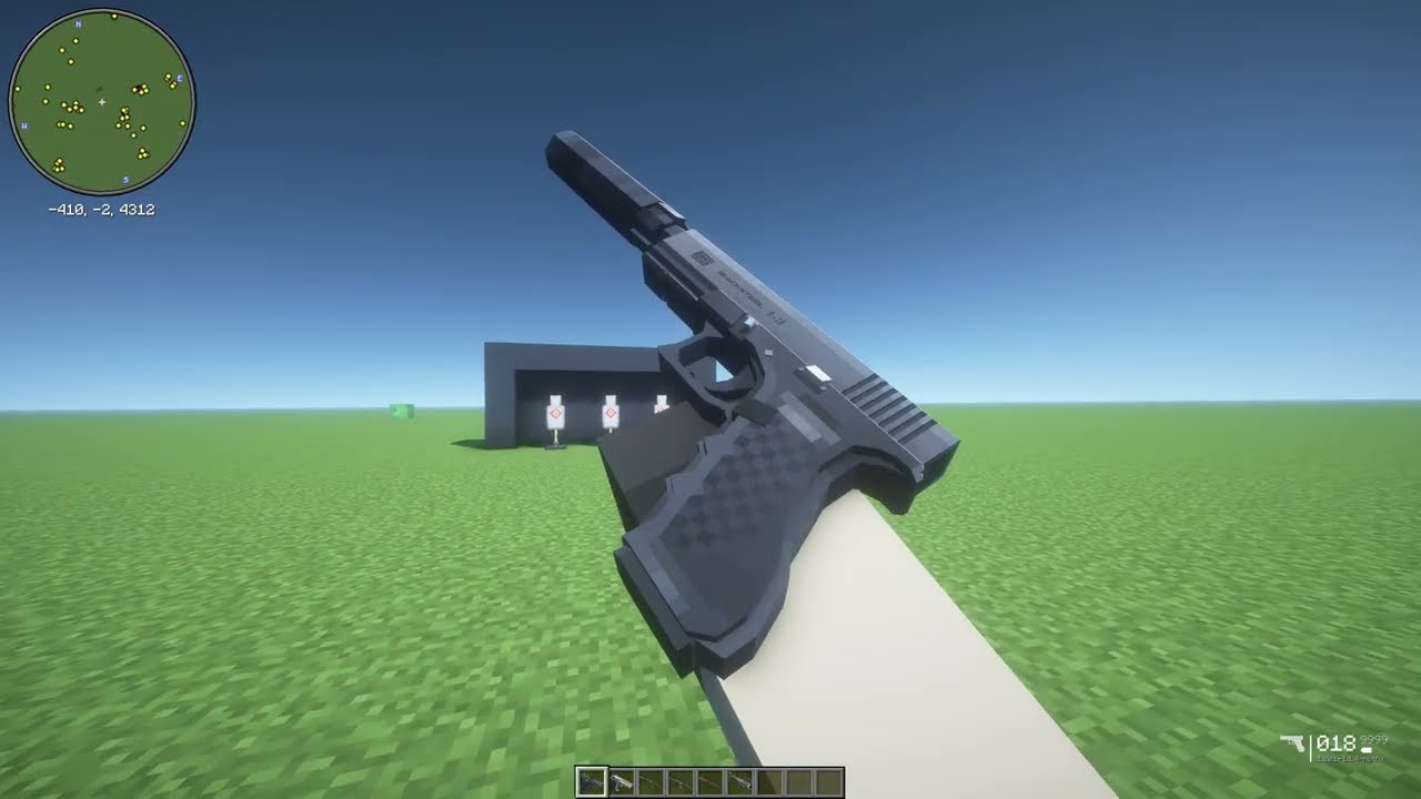Demonstração de algumas armas do mod TaCZ no Minecraft [Timeless and Classics Zero]
