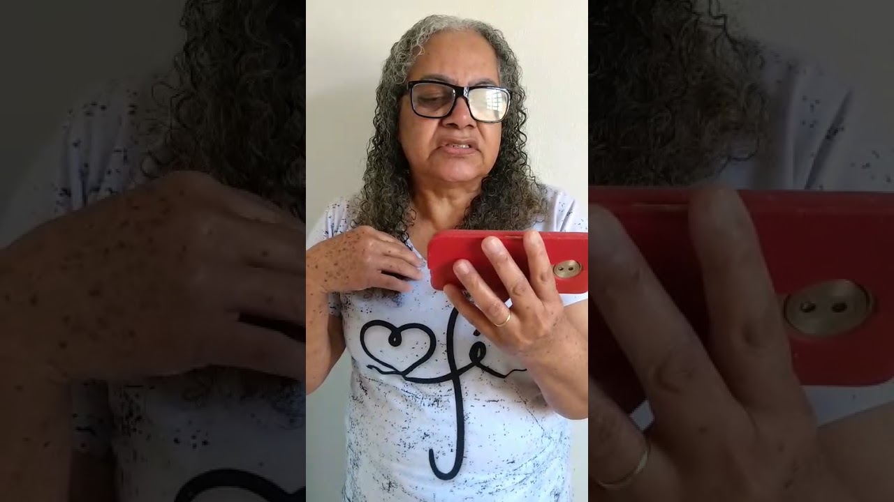 Irmã Maria louvando a Deus