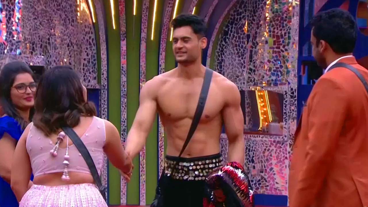 Prince Yawar Mass Entry In Bigg Boss 7 Telugu || Prince Yawar BB7 Telugu Entry || Super Hit Talk