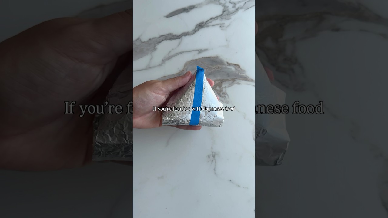 How to wrap onigiri like Japanese convenience stores 🍙