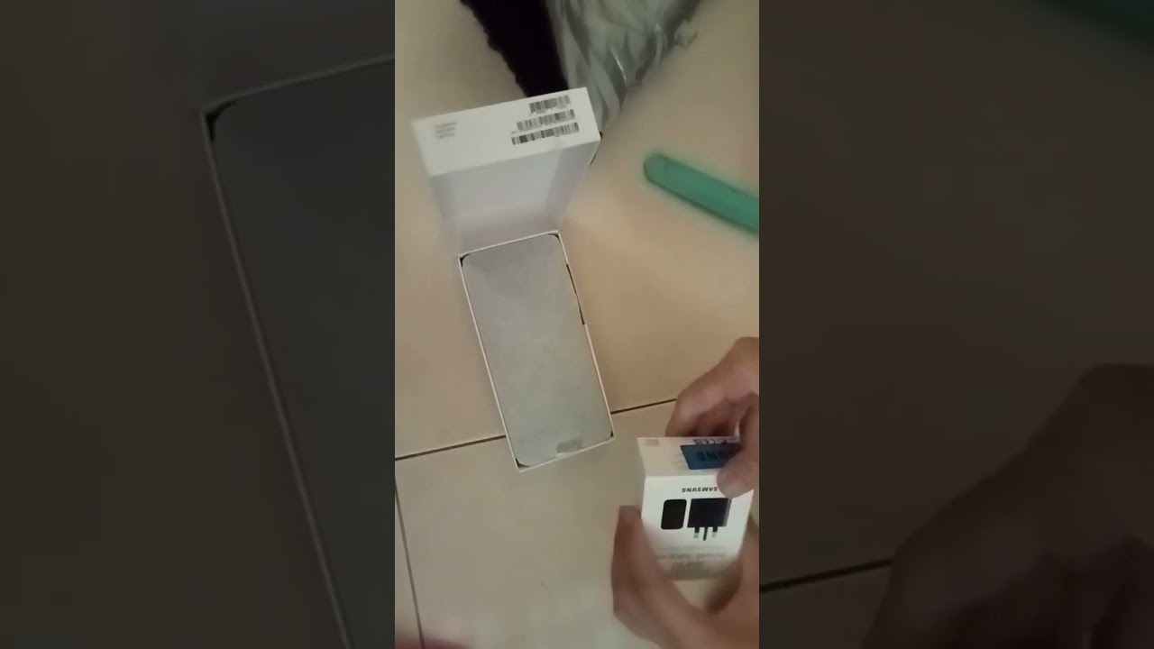 Open package Samsung Galaxy 